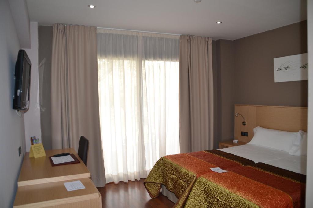 Hotel Vilar Riu De Baix Flix Quarto foto